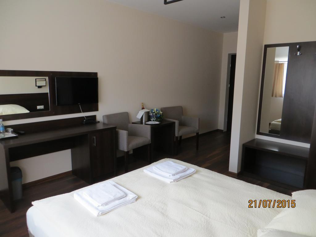 Hotel Pod Chelmem Ropa Luaran gambar